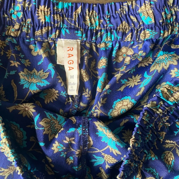 SOLD RAGA Sapphire Bandeau Top and Drawstring Shorts Set - Picture 3 of 3